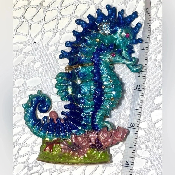 🌸Seahorse with Baby  🌸 Vintage collectible Trinket Box for a ring 💍 - Picture 8 of 10